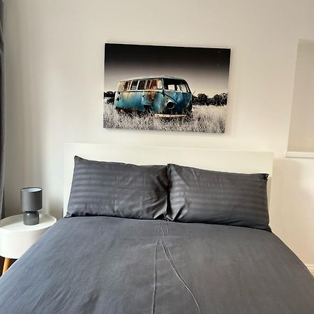 93 West Road Otel Londra Dış mekan fotoğraf