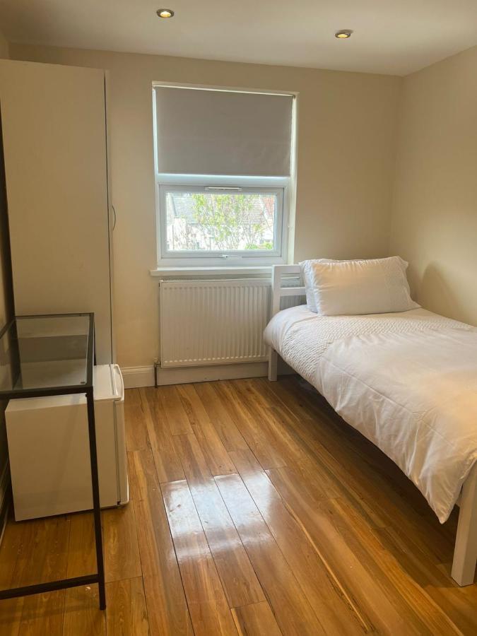 93 West Road Otel Londra Dış mekan fotoğraf