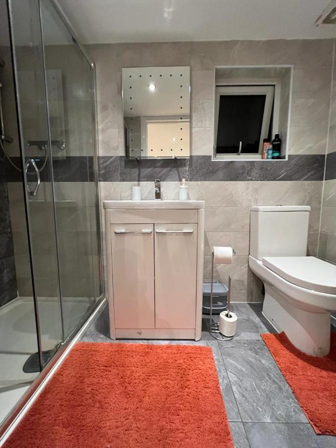 93 West Road Otel Londra Dış mekan fotoğraf
