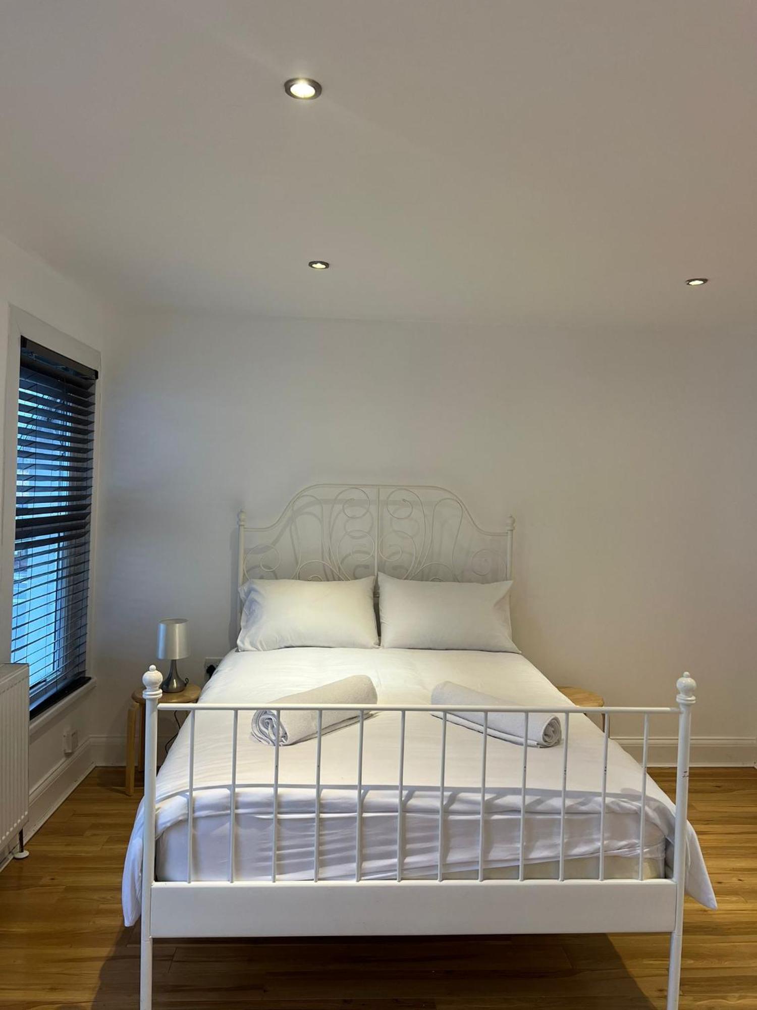 93 West Road Otel Londra Dış mekan fotoğraf